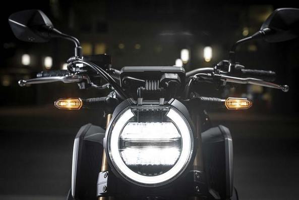 Hệ thống chiếu sáng công nghệ led Honda CB650R